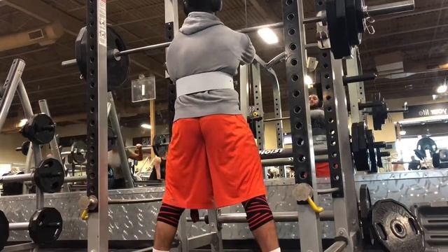 355 lb x 3 Front Squat - 325 x 8 Trap bar RDL - Athlete Osaid Sasi смотреть онлайн