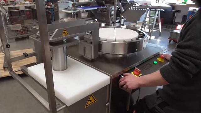 903008 Hajek KMS 450 - Käseteilmaschine