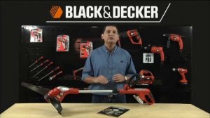 BLACK+DECKER - Aparador de Grama - LST220FC