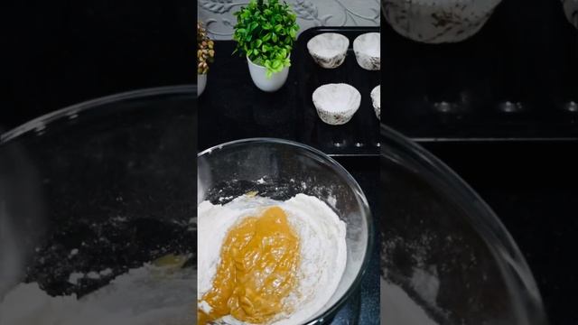 Eggless muffin 😋 #youtubeshorts #shortvideo #sweet #almora смотреть онлайн