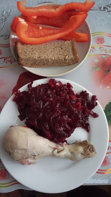 ПП ОБЕД: ЛЕГКИЙ И СЫТНЫЙ || САЛАТ ИЗ СВЕКЛЫ С МОРКОВЬЮ+СЛАДКИЙ ПЕРЕЦ+КУРИНАЯ НОЖКА смотреть онлайн