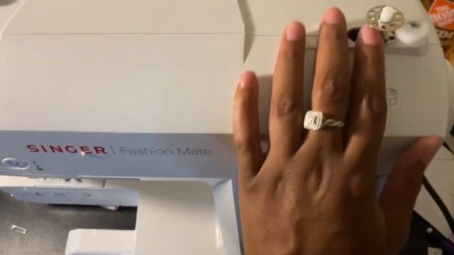 I Finally Got A Sew Machine! | Singer Fashion Mate 5560 смотреть онлайн
