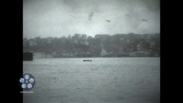 Ortakoy Mosque and the Harbor of Istanbul 1924 смотреть онлайн