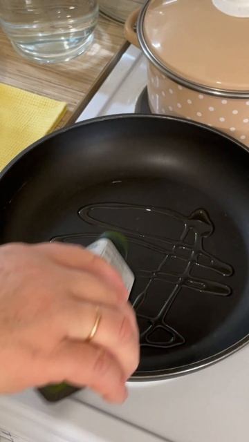 И вкусно, и полезно! Отварной картофель на масле авокадо 👍 #shorts смотреть онлайн