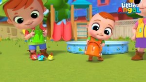 Играем В Футбол всей Семьей🥅⚽| Развивающие Мультики Для Детей | Little Angel Русский