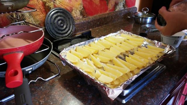 Roasted Potato Wedges with Russian Sour Cream Sauce | How To for the Best at Home Recipe смотреть онлайн