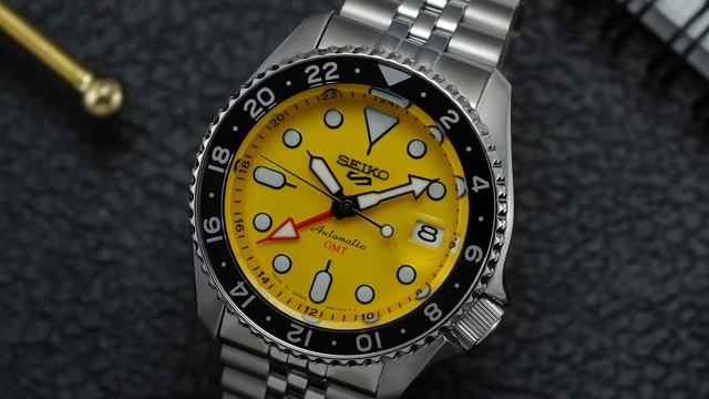 Three Striking New Colors For The Seiko 5 Sports GMT - SSK017, SSK019, & SSK021 смотреть онлайн