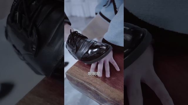 出獄後，我成了最強戰神！爲保護“女神”，讓仇人跪地求饒！對趨炎附勢的老丈人，我也絶不心慈手軟！| 《天尊战婿》完整版 #短剧 #男频 #战神 #都市 #打脸