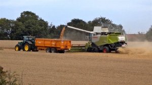 CLAAS LEXION 760 COMBINE