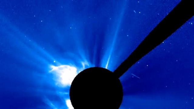 LASCO C3 (2014-09-12 18:54:05 - 2014-10-10 11:42:05 UTC) смотреть онлайн