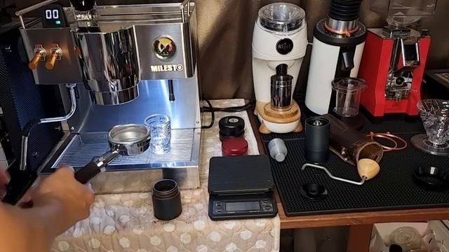 Millwright hand grinder | Dialing in for espresso смотреть онлайн