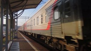 Электровоз 2ЭС4К-106 с поездом№461Й Уфа Адлер платформа Известия 22.08.2017