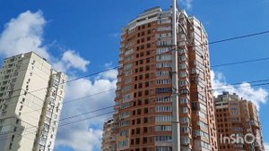 Киев 2024 г новый ТЦ "Эпицентр" на Троещине, ул. Бальзака и ул. Лаврухина.