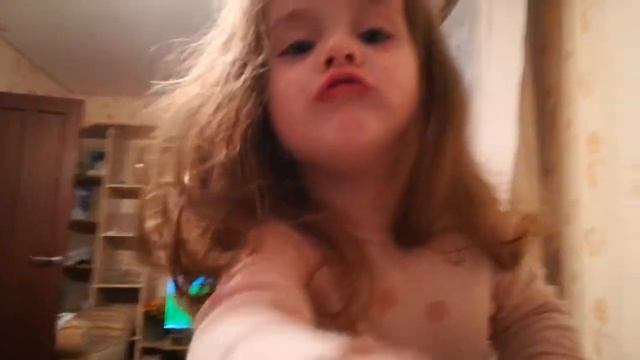 Муха прилетела смотреть онлайн