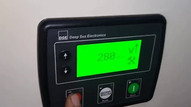 DSE 4520 AJUSTE DE CONTROLADOR смотреть онлайн