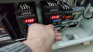 Работа шлифовального станка RGM 1000 (чашечный узел)