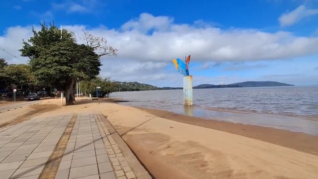Guaíba baixa da cota de inundação, sul de Porto Alegre ainda tem água e estragos - 31/05/2024 смотреть онлайн