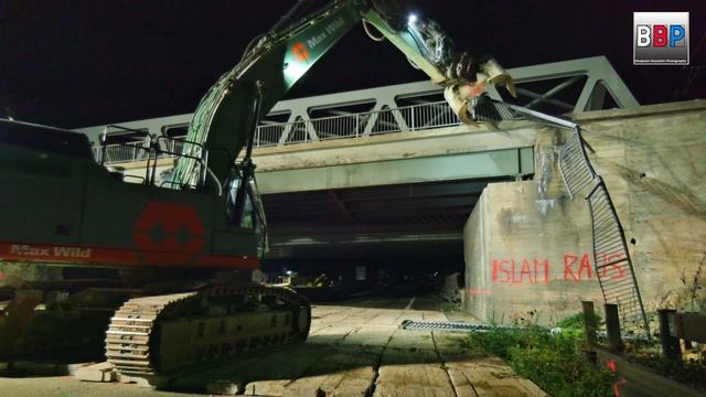 ⚠️Brückenabbruch A8⚠️, CAT 352F & 340, Niefern-Öschelbronn, 04.09.2021. смотреть онлайн