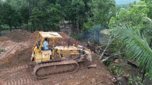 Строительство, засыпка один из прошлых объектов