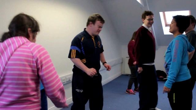 Linda Flanagan // Zumba // Interview смотреть онлайн