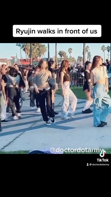 #itzy #jyp #jyprpdtour #midzy #kpop #grooveback #groovebackchallenge #randomplaydance