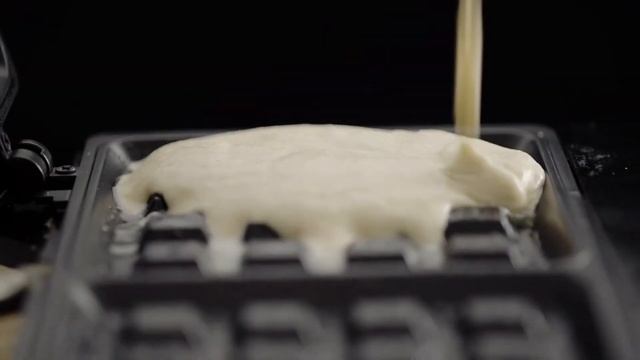 Wafflera eléctrica doble antiadherente Winco 750W смотреть онлайн