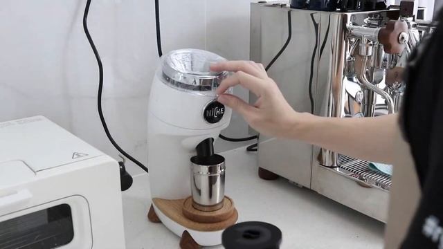 Espresso Routine : Lelit Bianca Niche Zero смотреть онлайн