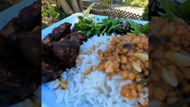 STEW CHICKEN, LENTILS, RICE & FRESH GARDEN SALAD| What could be healthier than this!
