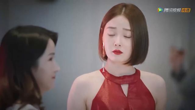 心机女嘲讽灰姑娘背假包，怎料灰姑娘是货真价实的豪门千金，当场被打脸！【#我的漂亮朋友  Young and Beautiful】#中国电视剧 #chinesedrama