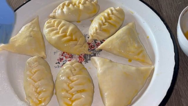 Как заморозить самсу.Самса мен рогаликті мұзда қатырамыз🤩 смотреть онлайн