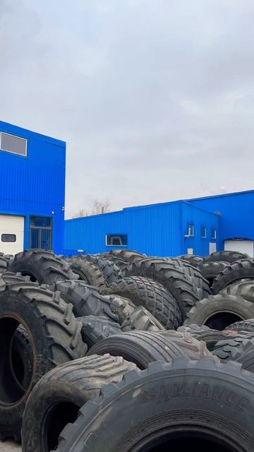 Шинитна трактор hardgrouplive ремонтшин ukraine шиномонтаж agriculture tyres шини shorts