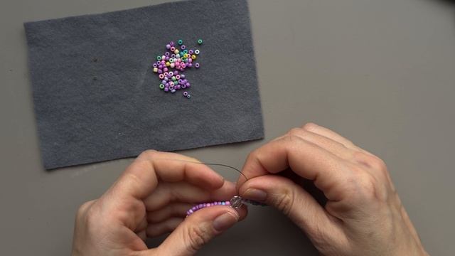 Подвеска бантик из бисера смотреть онлайн