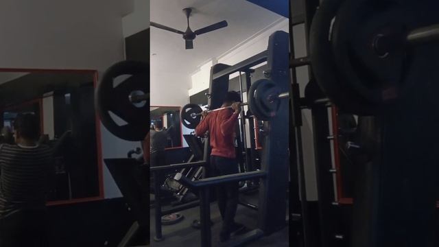 100 kg squats body weight 64 age 17 || hit my squats pr #gym #squats #pr #powerlifting #video смотреть онлайн