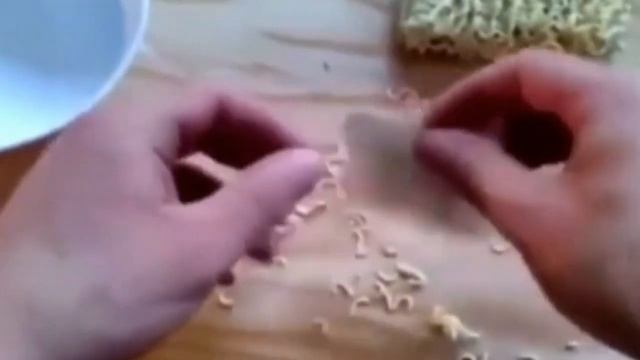 Взрывоопасная лапша. смотреть онлайн