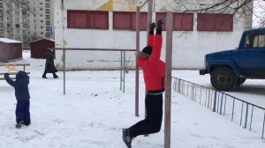 ЛЕСЕНКА НА ТУРНИКЕ. Как подтягиваться больше.