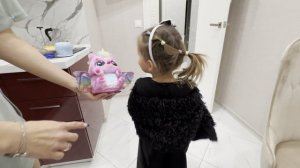 Маша показывает, что умеет ее питомец Hatchimals #лайкмаша #машалайк #likemasha #mashalike
