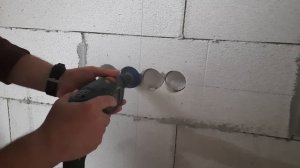 Как в газосиликате сделать отверстия для подрозетников дрелью или перфоратором | два вида коронок