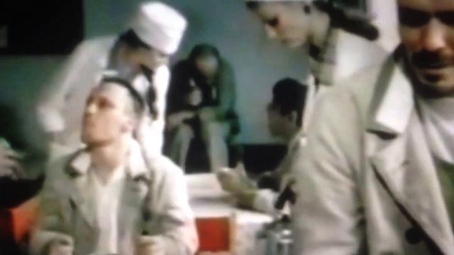 Я не буду пить лекарства - (Kidev erti qartuli istoria (2003)) смотреть онлайн