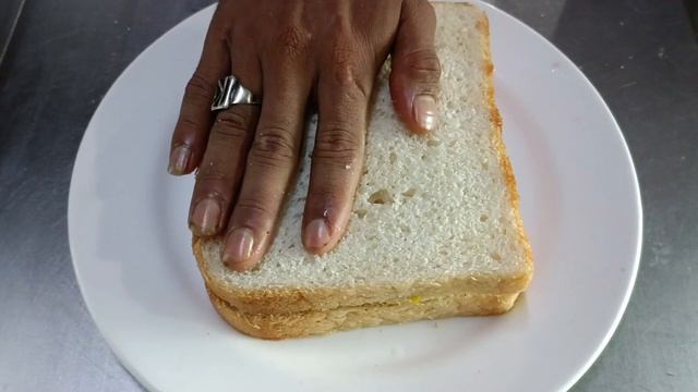 कैफे वाली ग्रिल सैंडविच - Veg Grill Sandwich Cafe Style Recipe | Celebrity Chef Pramod смотреть онлайн