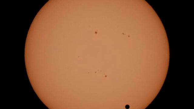 transit of venus 2012 from Nyngan NSW in Hydrogen light and white light640size.wmv