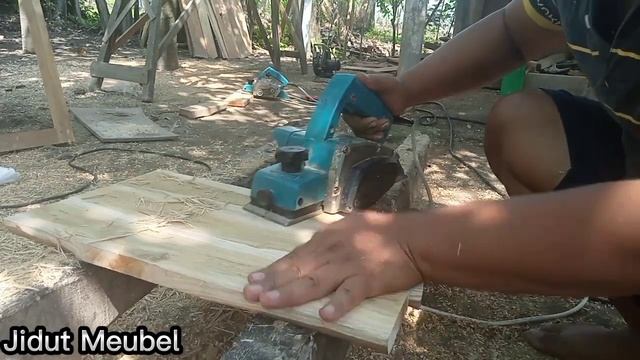 cara meratakan papan kayu sambungan. смотреть онлайн