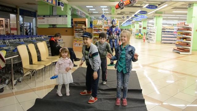 Трансформеры Донецк Сити супермаркет Парус 4.06  7 смотреть онлайн