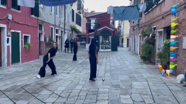 China Blue "Saturn Walk" at (Re)Create Venice