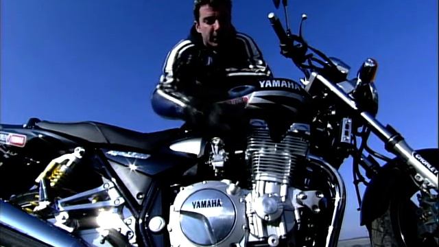 Yamaha XJR1300SP Review (2003) смотреть онлайн