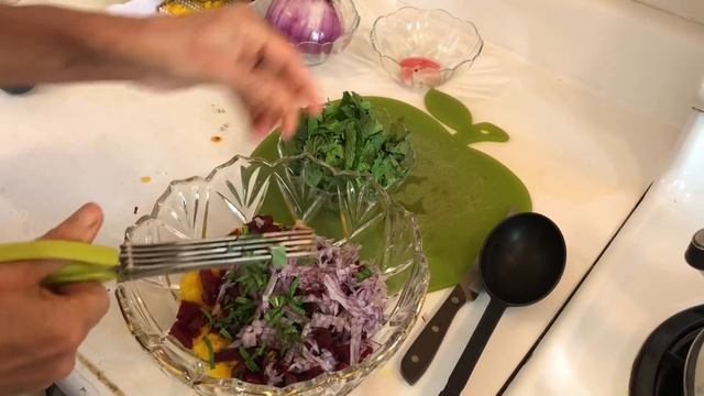 Bodacious BEET Salad Recipe | WEIGHT LOSS WEDNESDAY - Episode: 95 смотреть онлайн