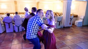 НЕ ХОДИ ЗА МНОЮ ДІДУ З БОРОДОЮ