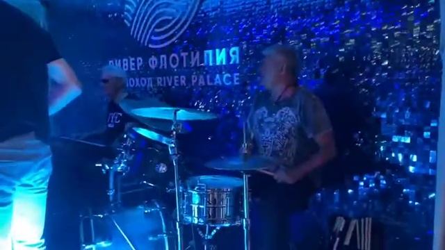 "GREENWICH TIME"band смотреть онлайн