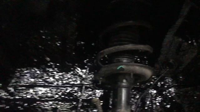 Нанесение шумоизоляции на подкрылки и колёсные арки автомобиля Chery Tiggo 4. Снижение шума резины.