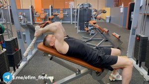 Французский жим с нижнего блока - техника выполнения