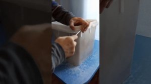 Открыть куботейнер с мёдом